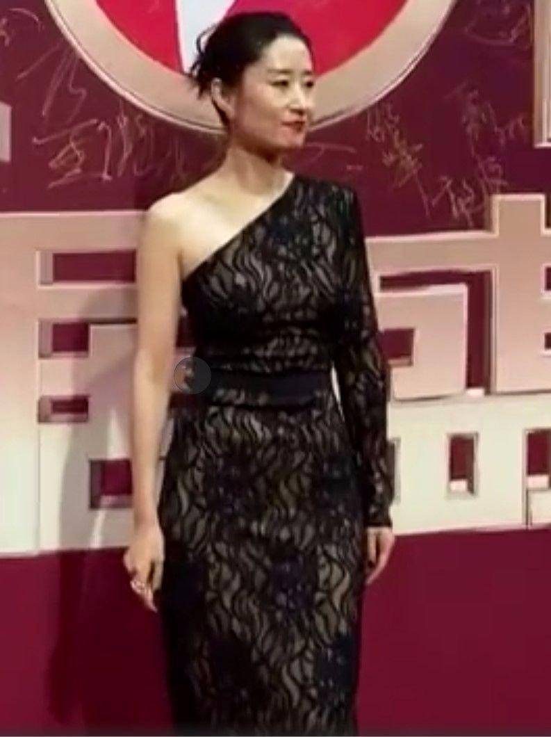 女神|在首映现场拍到刘敏涛，素颜出油发黄很真实，跟陈创16年再同框！