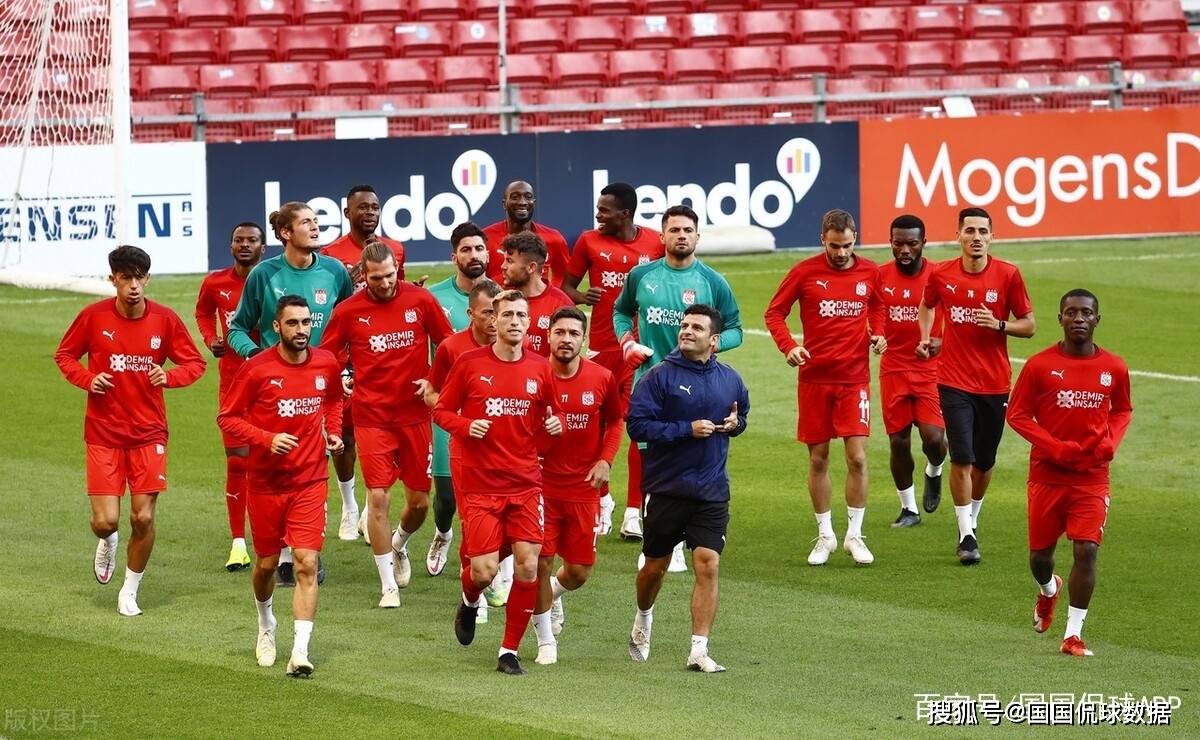 原创世预赛丹麦vs苏格兰