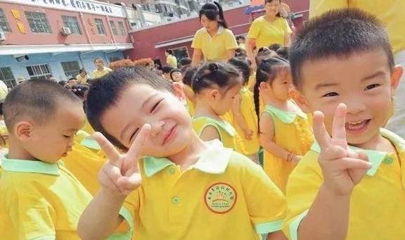 插班生|宝宝秋季上幼儿园好，还是春季上幼儿园好？家长提前了解不纠结
