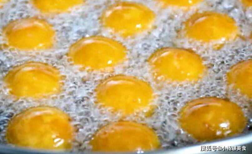 食品|南瓜也可以做零食,牢记4大技巧,个个软糯香甜,外酥里软,真香