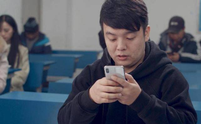 猪小明扮演者 3921a616a2274c5c997ee36843356f05.jpeg