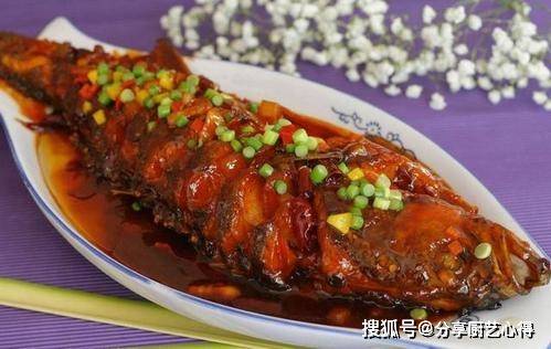 怎么做红烧鱼不破皮 4b385d7156314f55884c3013e34b31ab.jpeg