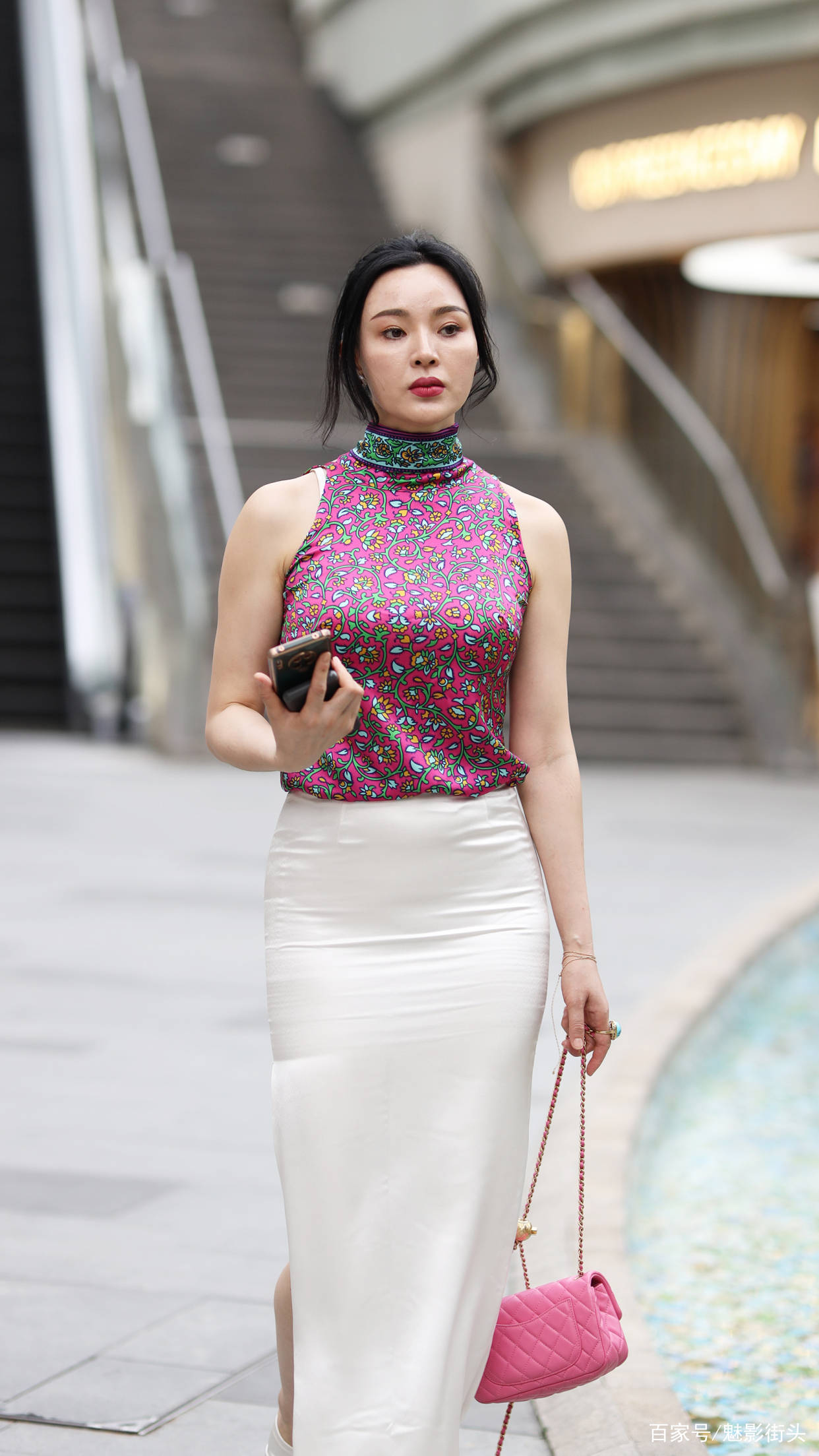 真丝|30+的女人有多美？关键在于怎么搭配，穿对了美得优雅又高级
