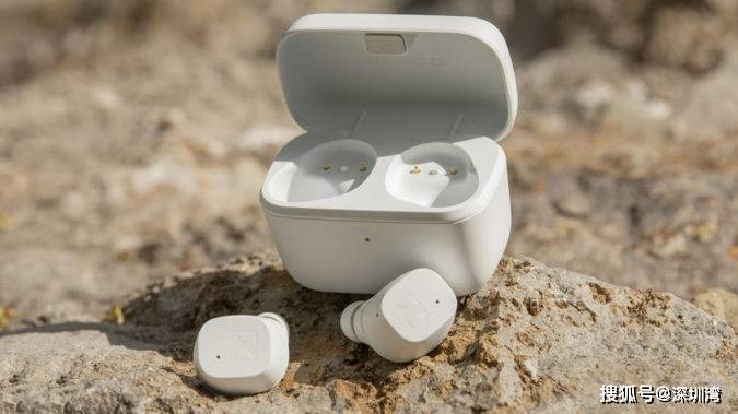 com|TWS 市场向平价迈进，不温不火，却是 AirPods 的至暗时刻