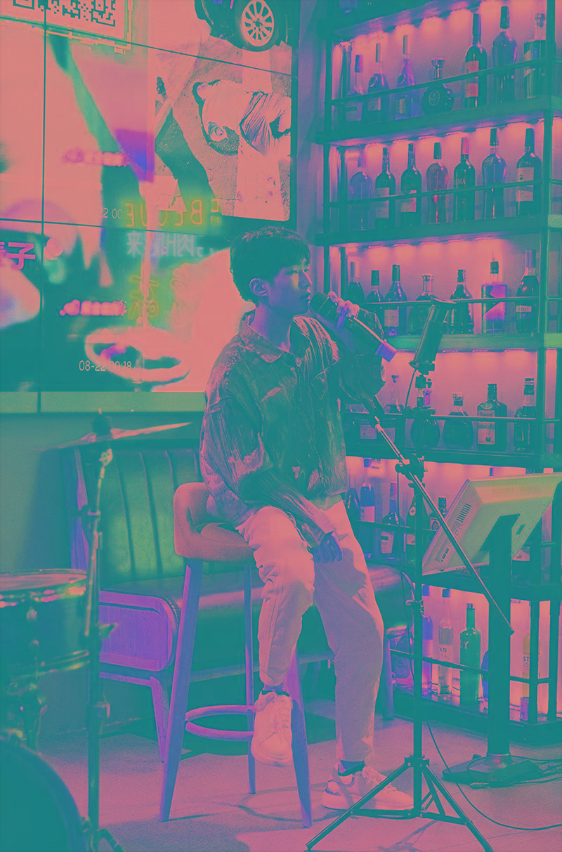 am-|吃m8和牛、看乐队live…