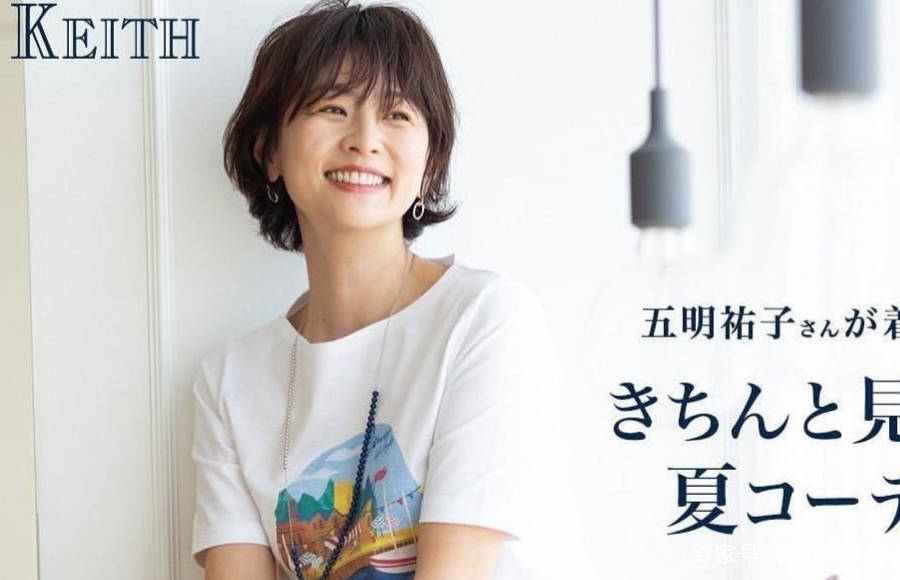 卷发|45岁的女人，直发和卷发哪种更显年轻？这六款发型时尚减龄又高级