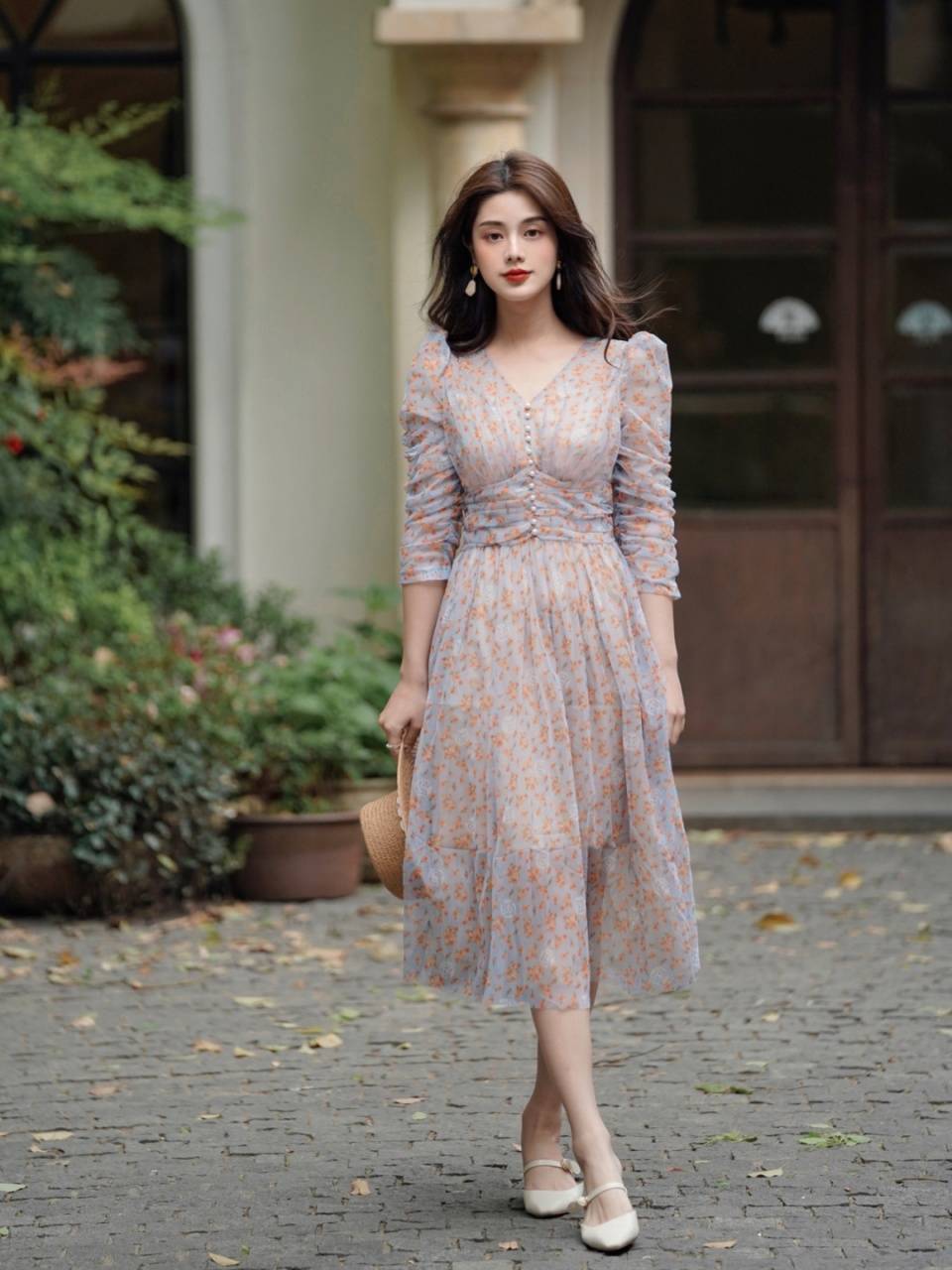 卫衣|衣不必多和也不必贵,秋天拥有这几款碎花裙,照样美得出众