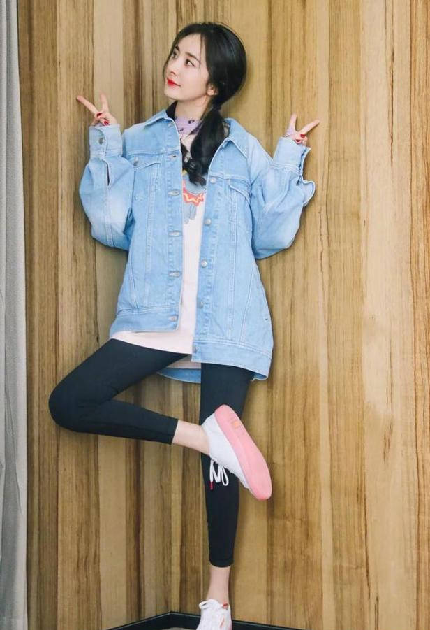 毛衣|鲨鱼裤怎么搭配衣服？