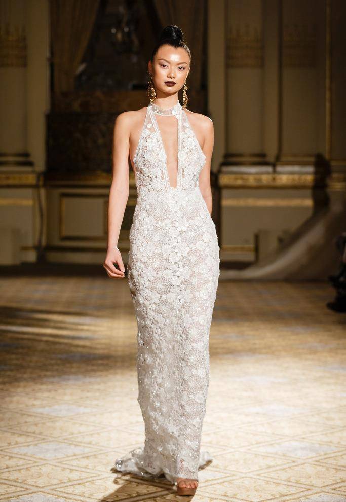 高定|Berta高定婚纱礼服T台秀场，永恒不变的浪漫情怀，戏剧感唯美华服