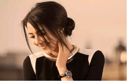 怎么让自己更有气质更漂亮 fe797527b753469faf2a8aadd80ffafe.png