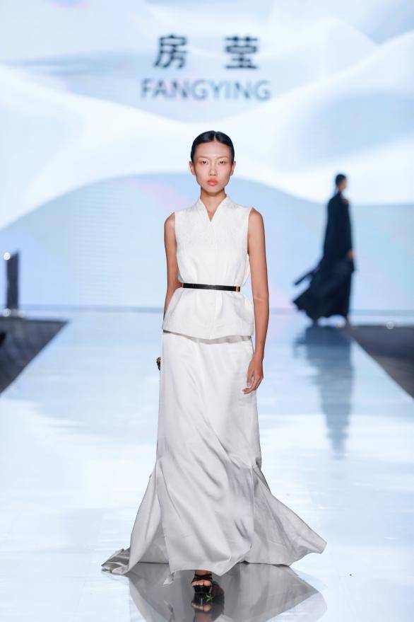 文化|2021服贸会首现时尚新亮点，首钢园迎来房莹国风大师秀