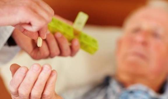 并发症|糖尿病患者做好4件事,多吃3种菜,变身“控糖高手”并发症远离你