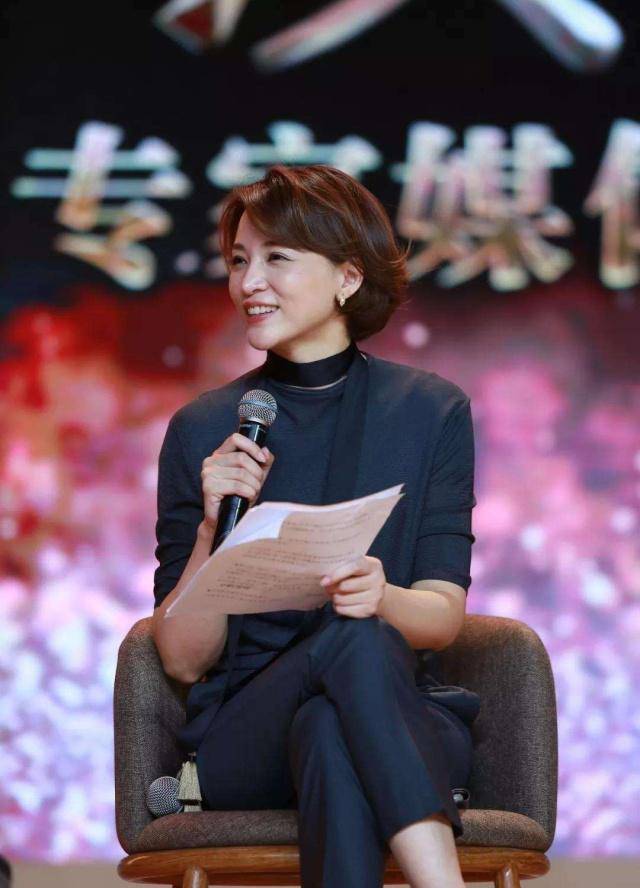 地方|陈数和马伊琍,穿搭都有相似的地方,所以都有优雅的气质!