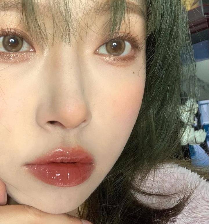 姐妹|黄皮姐妹“必入”口红！卡婷温柔显气质，im meme自然高级