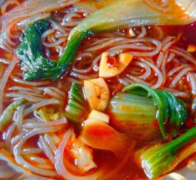 自己怎么做酸辣粉丝 e49ec38739f24600a9b1798990378804.jpeg