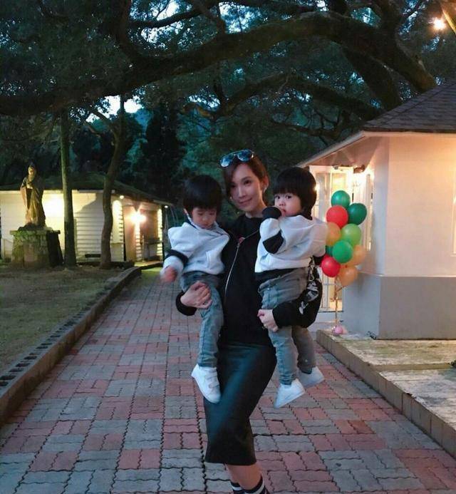 公主|跳热舞的陈若仪被林志颖保护成公主，仨娃的她，看身材最多18岁