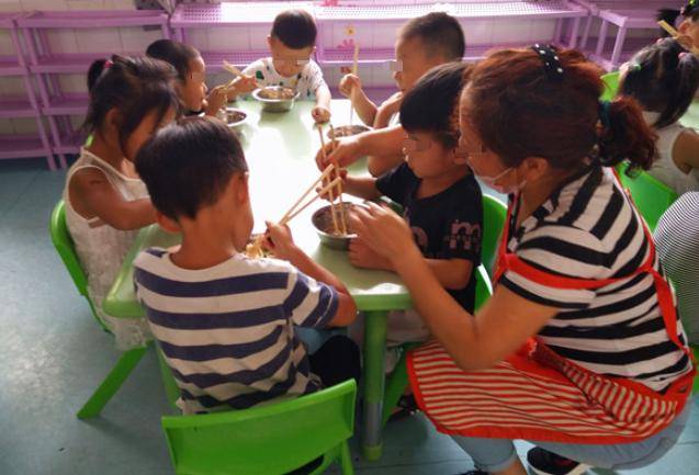 家长|娃在幼儿园是否“被喜欢”，监控未必看得全，家长需观察3个方面