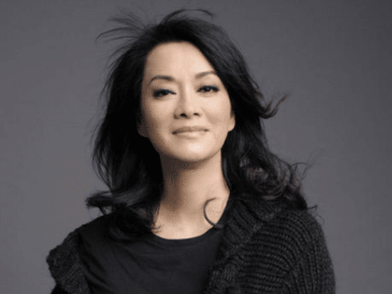 她比毛阿敏还红 却被哥哥打聋了 她以前一辈子都是保姆