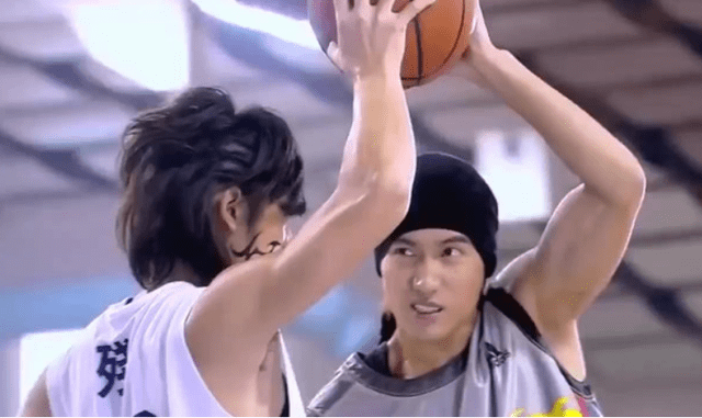 《篮球火》:言承旭演的东方翔,为了爱情和爷爷打赌,真的值得吗_洁儿