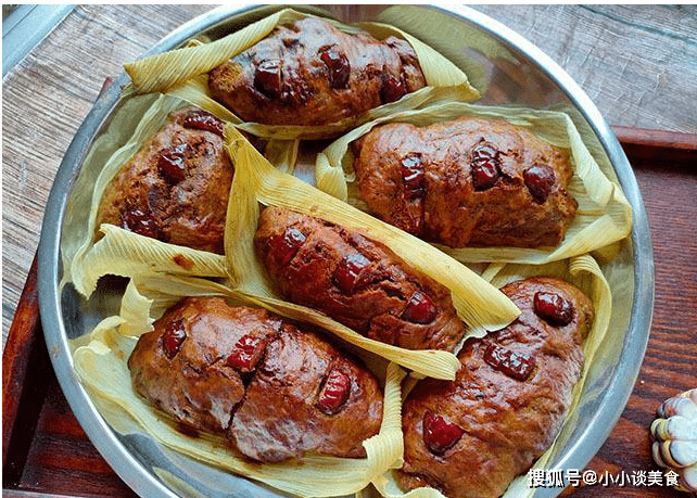 娟妈|下面几样食材加水搅拌，铺锅里蒸一蒸，营养简单，我常做成早餐吃