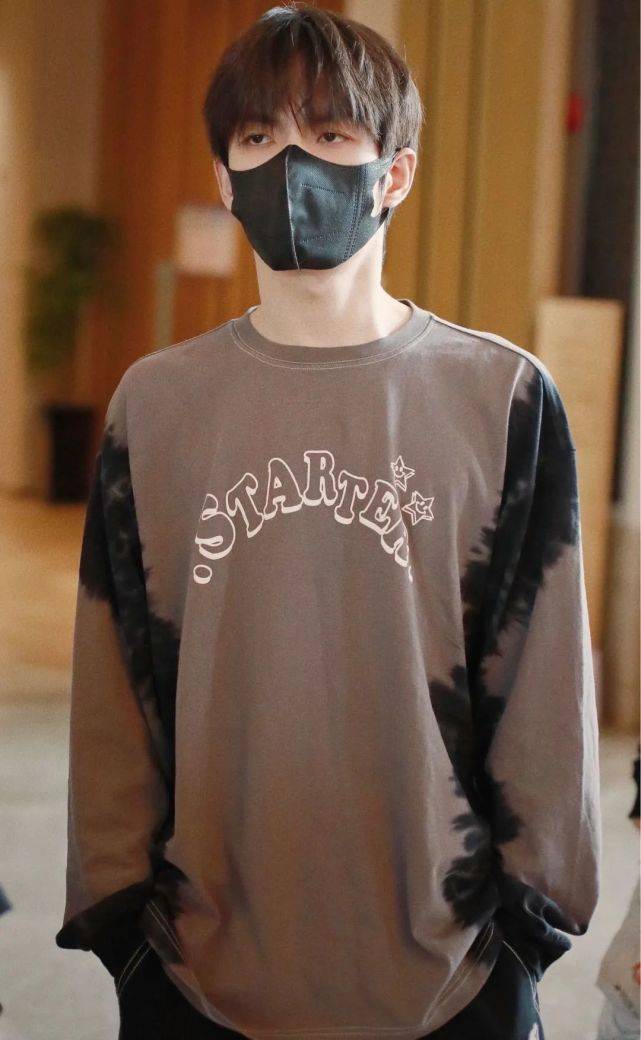 易姐|在吗,你喜欢什么类型的黑怕男孩?