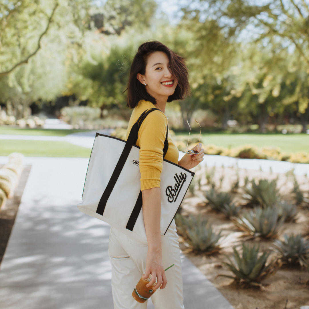 颜色|秋天裤子不用买太多，这几款就够了，显高还修身，高级洋气又减龄