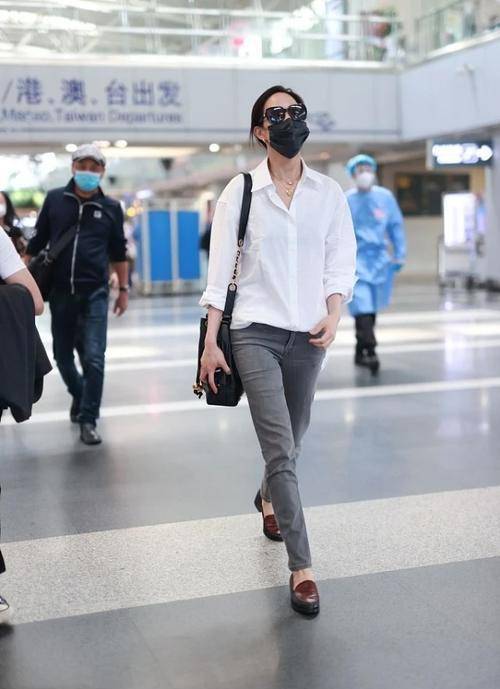 平底鞋|张钧甯这样穿看似简单，但一般人穿不好，身材好可以大胆尝试