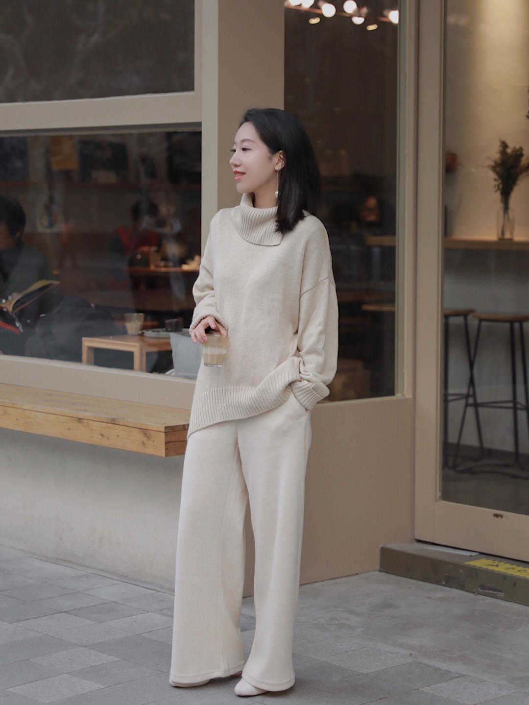 颜色|秋天裤子不用买太多，这几款就够了，显高还修身，高级洋气又减龄