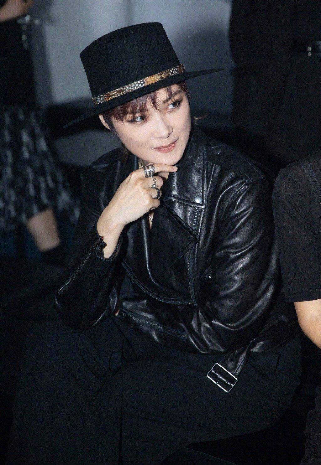 slay|杨幂、娜扎、李宇春秀场同框，春春霸气站C位，大哥范slay全场！