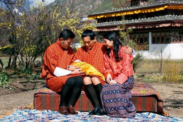 不丹91岁太王太后：生4女1儿因小妾失宠，强势夺权扶持儿子上位