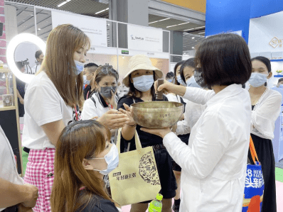 品牌|第58届中国国际美博会 雷诺生物肌肤营养品特色红砖馆再领风潮！