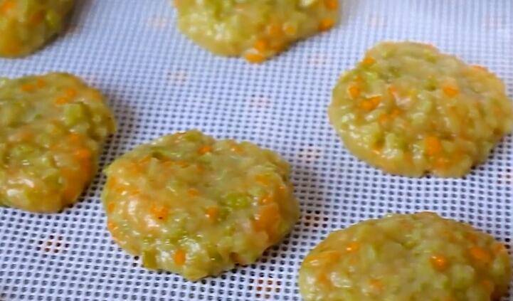 方法|我家苦瓜从不炒着吃，加一碗面粉，营养解馋还不苦，非常适合早餐