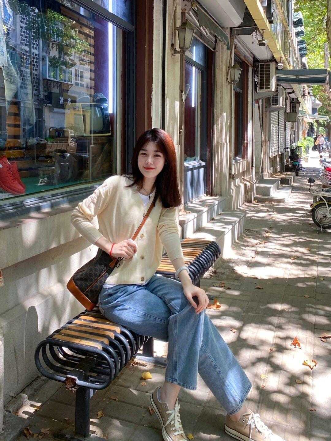 颜色|秋天裤子不用买太多,这几款就够了,显高还修身,高级洋气又减龄