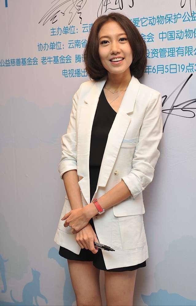 设计|演“沈净”的高露火了，私下穿搭十分得体，会分辨场合太重要