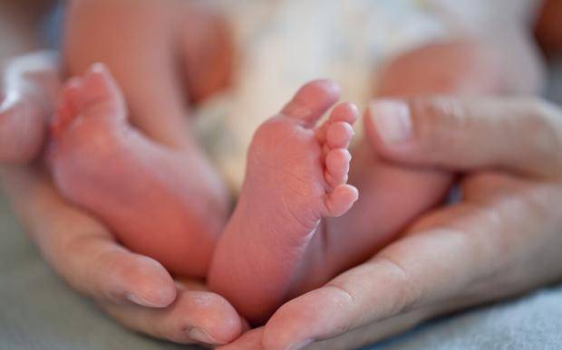 子宫|让亲妈来照顾月子好，还是婆婆好？产后42天决定妈妈一生健康