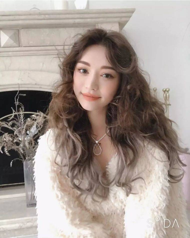 假发|仙女们都在烫的发型！软萌“泰迪卷”美出天际