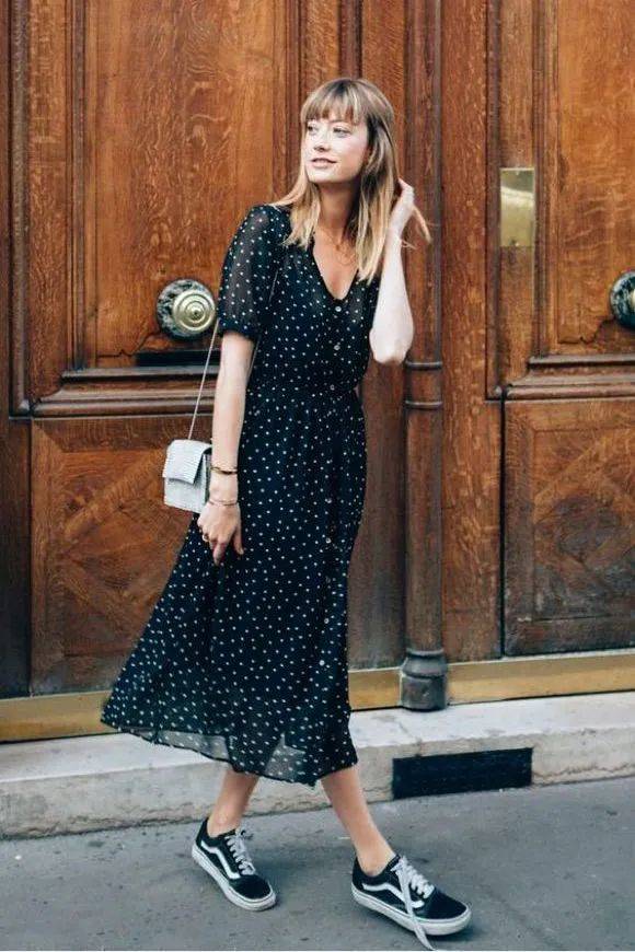 小白|“平底鞋+裙子”穿出女人最轻松,优雅的样子,巨时髦!