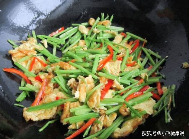 芹菜炒鸡蛋有什么作用 a0b2dd781a094fad902677b7816be8ee.png