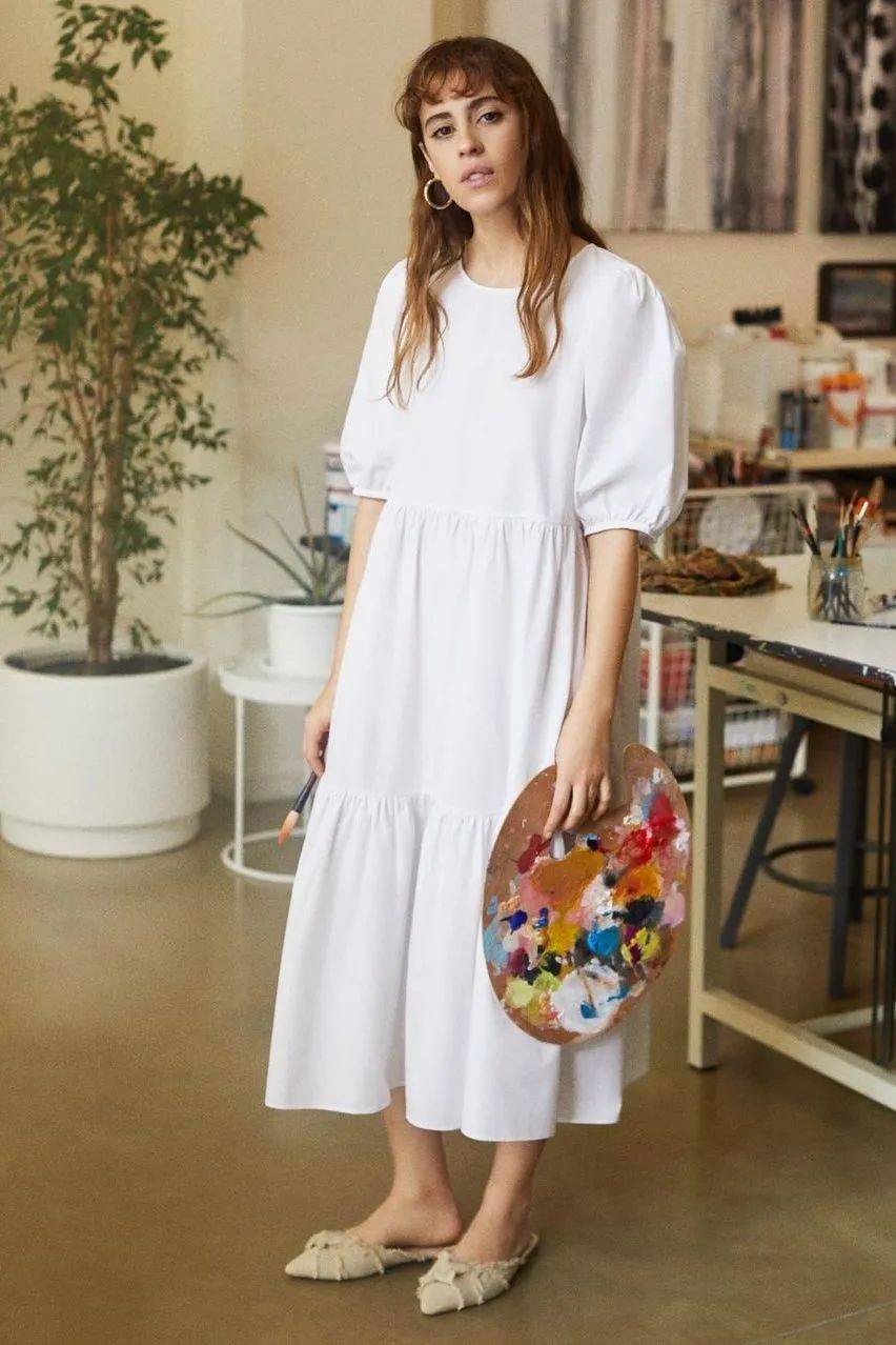 小白|“平底鞋+裙子”穿出女人最轻松,优雅的样子,巨时髦!