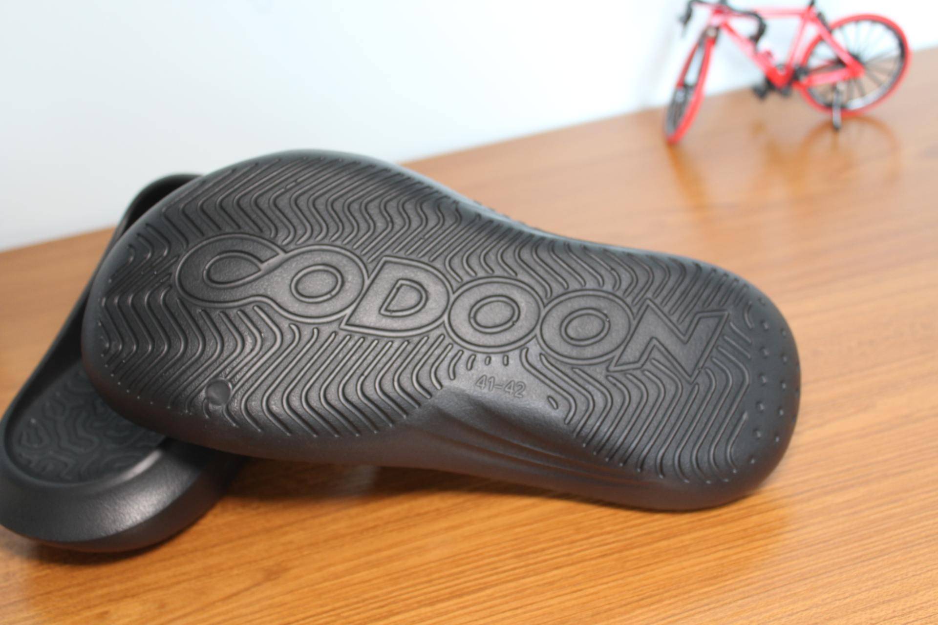 设计|有颜有料，咕咚运动拖鞋评测体验，拖鞋也能如此舒适