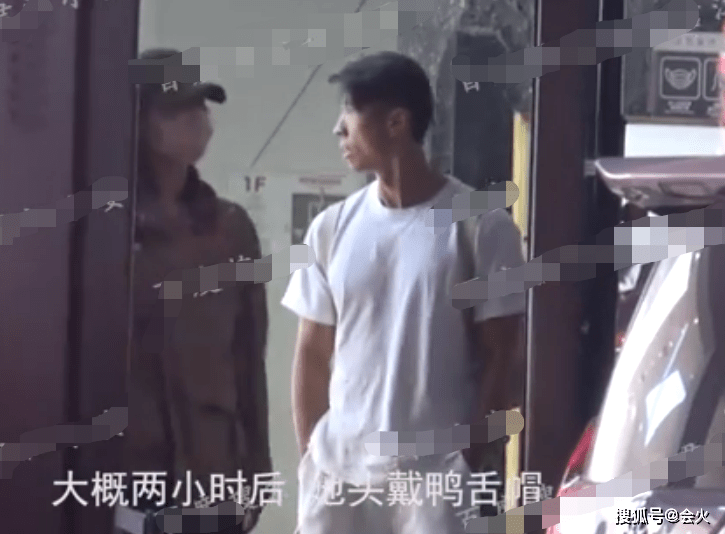 男子|白百何与男子吃饭被拍！裹外套手拿保温杯，一旁帅哥颜值高肌肉壮