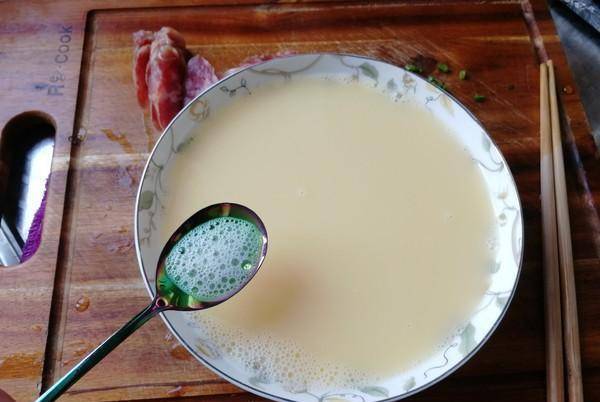 蒸蛋|早餐这样做,嫩滑鲜美,简单不失营养,10元钱能做3份