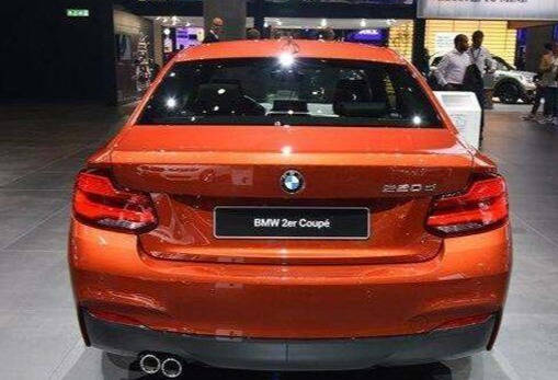 宝马跑车系列敞篷跑车100万 22a35da82c0f4c1680e04fe47ec7b5dd.jpeg