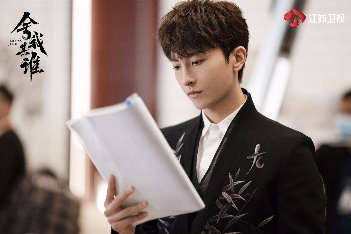 兰迪|江苏卫视《舍我其谁》今晚开播，李兰迪、牛骏峰开启“棋”妙之旅