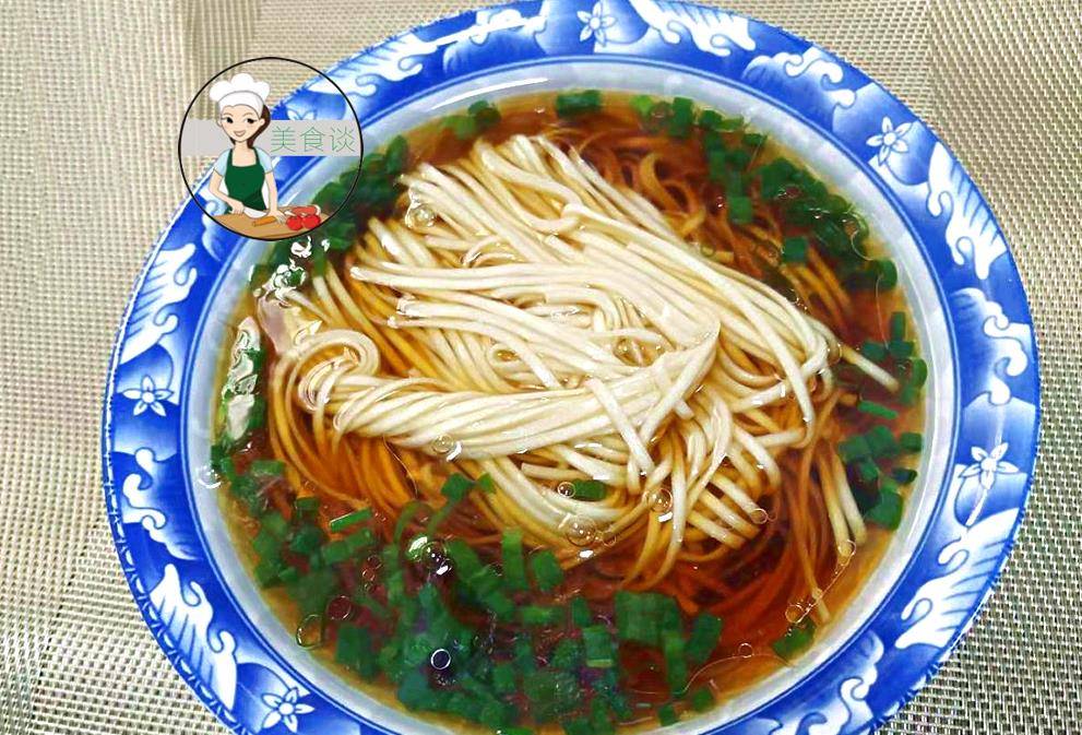 面汤|早餐我做了一碗早餐面,味鲜爽口,一煮一兑3分钟就上桌,吃嗨了