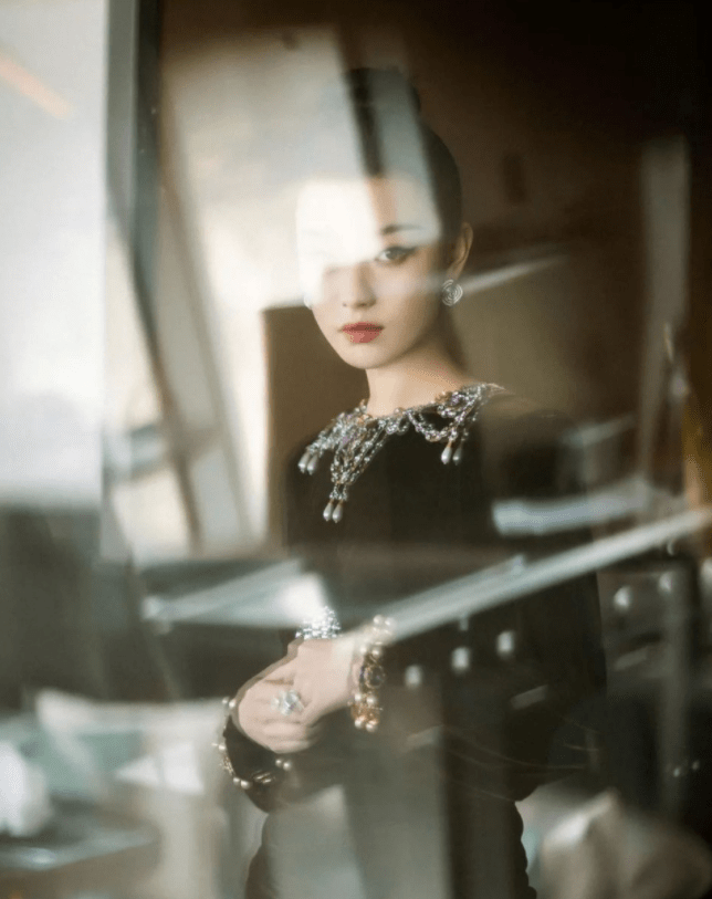 身子|倪妮:一个连女人也馋她身子的女艺人,又绝又美