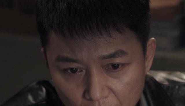 扫黑风暴何勇的一个手下查案到一半时失踪最后在审判席出现