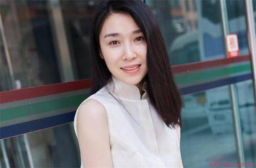 陈丽娜也是一位名副其实的演员,她曾经为了能够拍好作品,专门去学了好