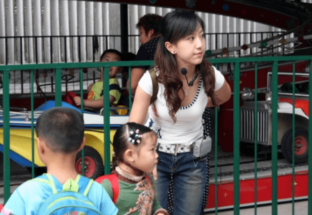 责任心|幼儿园老师吐槽“工资低”,工资条被曝光后,家长劝其别不知足