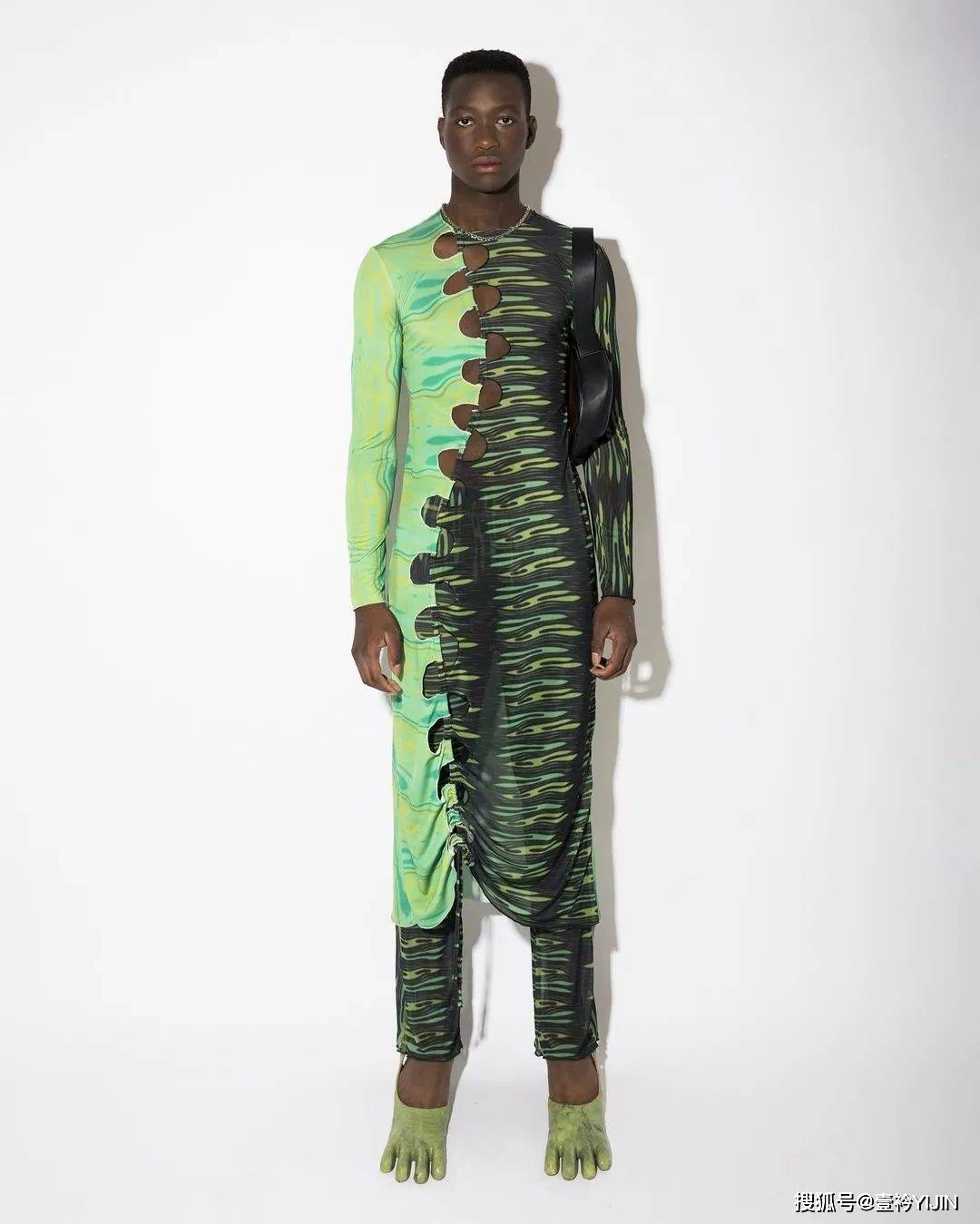 设计|新锐设计师|靠怪兽五指鞋出圈的服装设计师宝藏品牌